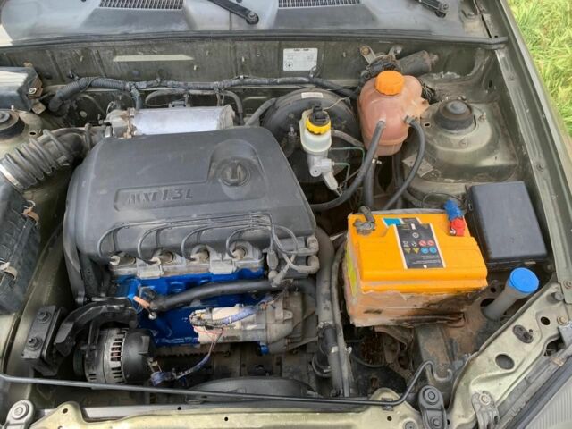 Бежевий Деу Сенс, об'ємом двигуна 0 л та пробігом 1000 тис. км за 2050 $, фото 1 на Automoto.ua