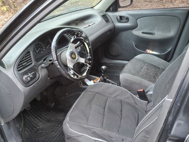 Чорний Деу Сенс, об'ємом двигуна 1.5 л та пробігом 366 тис. км за 2300 $, фото 9 на Automoto.ua