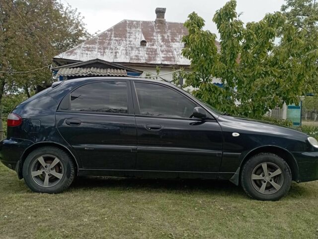Черный Дэу Сенс, объемом двигателя 1.5 л и пробегом 157 тыс. км за 2200 $, фото 1 на Automoto.ua