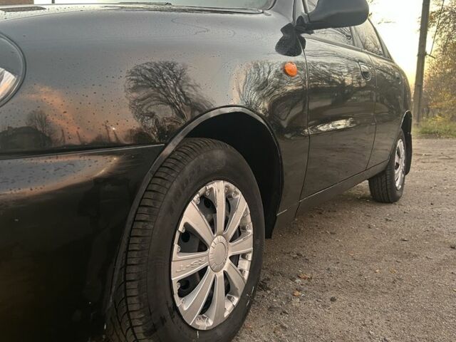 Черный Дэу Сенс, объемом двигателя 1.4 л и пробегом 310 тыс. км за 2300 $, фото 5 на Automoto.ua