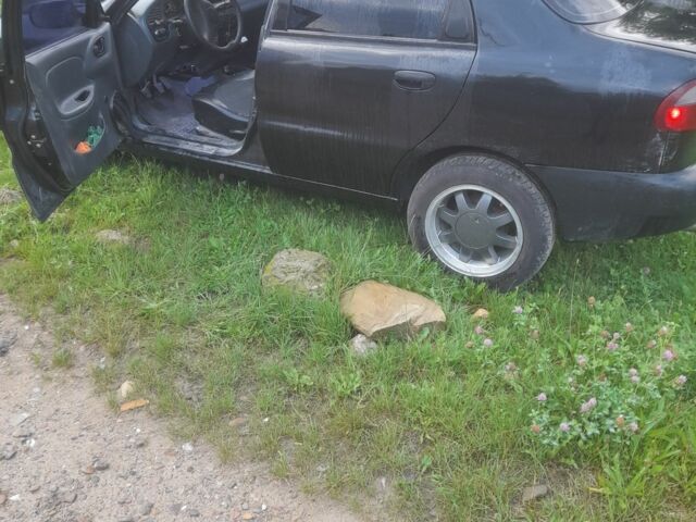 Черный Дэу Сенс, объемом двигателя 1.5 л и пробегом 205 тыс. км за 1200 $, фото 3 на Automoto.ua