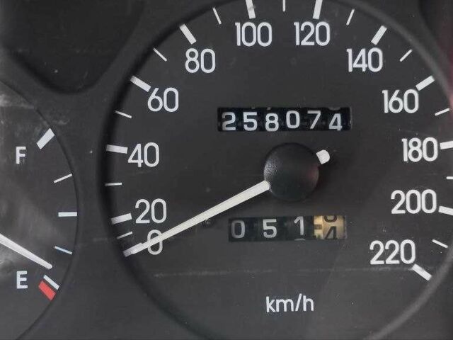 Чорний Деу Сенс, об'ємом двигуна 1.5 л та пробігом 258 тис. км за 2000 $, фото 3 на Automoto.ua