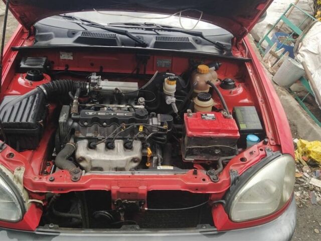 Черный Дэу Сенс, объемом двигателя 1.5 л и пробегом 200 тыс. км за 750 $, фото 5 на Automoto.ua