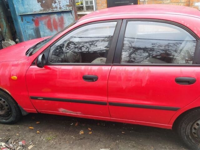 Черный Дэу Сенс, объемом двигателя 1.5 л и пробегом 200 тыс. км за 750 $, фото 2 на Automoto.ua