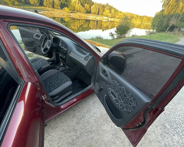 Деу Сенс 2004 у Вінниці на Automoto.ua Чорний Деу Сенс, об'ємом двигуна 1.3 л та пробігом 225 тис. км за 2000 $, фото 9 на Automoto.ua