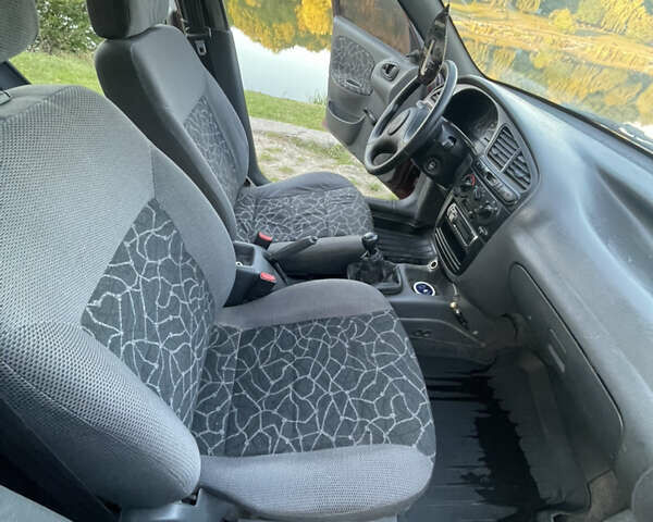 Деу Сенс 2004 у Вінниці на Automoto.ua Чорний Деу Сенс, об'ємом двигуна 1.3 л та пробігом 225 тис. км за 2000 $, фото 10 на Automoto.ua