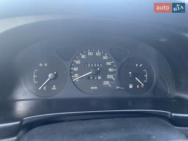 Деу Сенс 2004 у Вінниці на Automoto.ua Чорний Деу Сенс, об'ємом двигуна 1.3 л та пробігом 225 тис. км за 2000 $, фото 12 на Automoto.ua