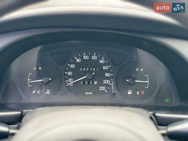 Черный Дэу Сенс, объемом двигателя 1.3 л и пробегом 180 тыс. км за 1900 $, фото 6 на Automoto.ua