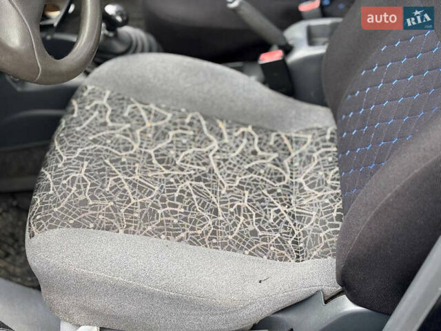 Черный Дэу Сенс, объемом двигателя 1.3 л и пробегом 180 тыс. км за 1900 $, фото 5 на Automoto.ua