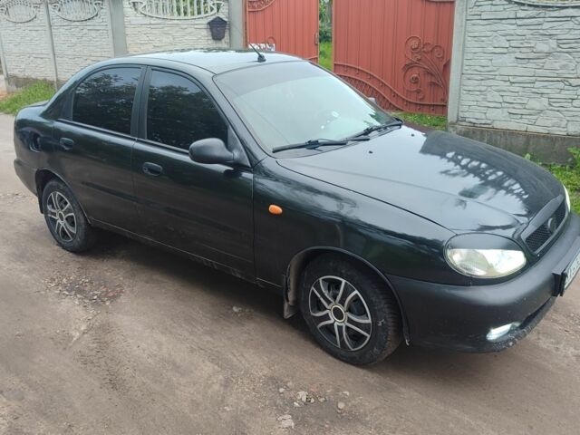 Черный Дэу Сенс, объемом двигателя 1.6 л и пробегом 305 тыс. км за 1850 $, фото 2 на Automoto.ua