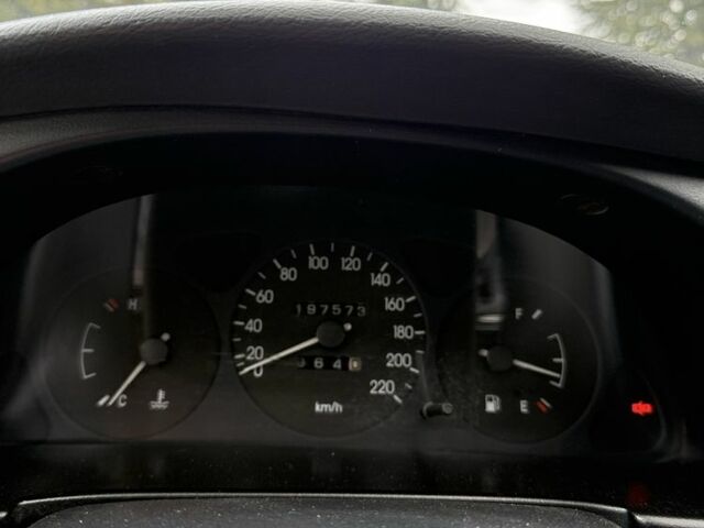 Черный Дэу Сенс, объемом двигателя 1.3 л и пробегом 197 тыс. км за 1900 $, фото 6 на Automoto.ua