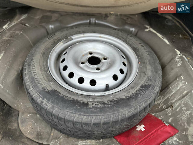 Чорний Деу Сенс, об'ємом двигуна 1.3 л та пробігом 120 тис. км за 2850 $, фото 35 на Automoto.ua