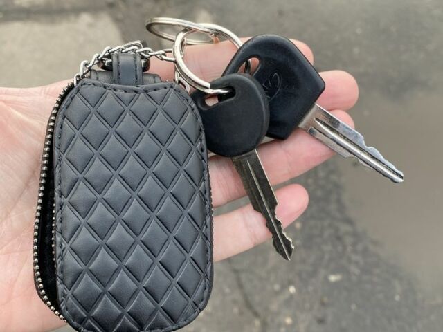 Черный Дэу Сенс, объемом двигателя 1.3 л и пробегом 190 тыс. км за 1000 $, фото 7 на Automoto.ua