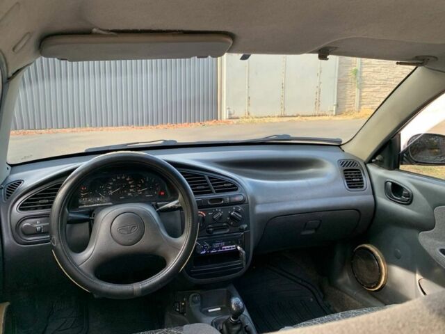 Черный Дэу Сенс, объемом двигателя 1.3 л и пробегом 3 тыс. км за 2000 $, фото 5 на Automoto.ua