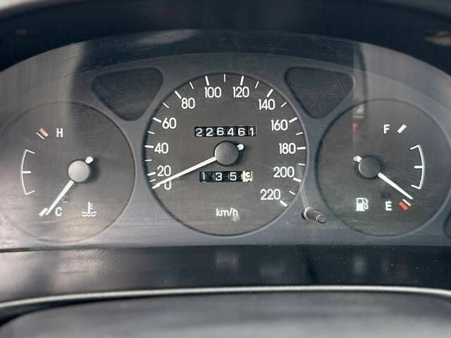 Черный Дэу Сенс, объемом двигателя 1.3 л и пробегом 228 тыс. км за 1600 $, фото 4 на Automoto.ua