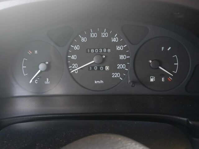 Черный Дэу Сенс, объемом двигателя 1.5 л и пробегом 2 тыс. км за 2200 $, фото 1 на Automoto.ua