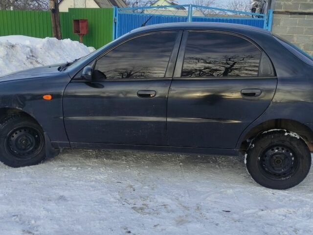 Черный Дэу Сенс, объемом двигателя 1.3 л и пробегом 320 тыс. км за 850 $, фото 2 на Automoto.ua