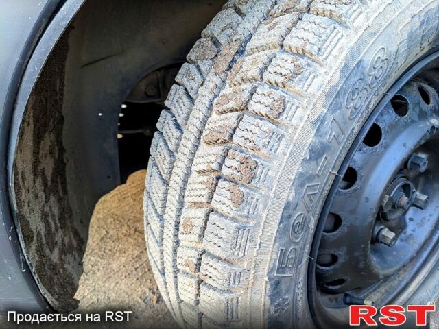 Черный Дэу Сенс, объемом двигателя 1.3 л и пробегом 230 тыс. км за 1250 $, фото 4 на Automoto.ua