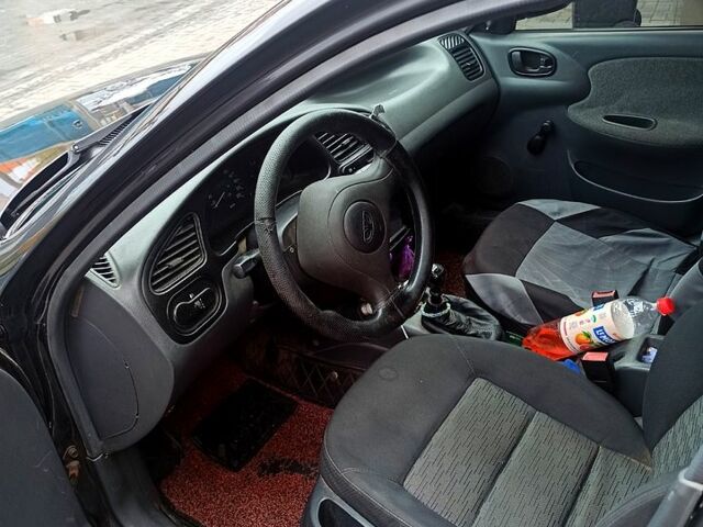 Чорний Деу Сенс, об'ємом двигуна 1.3 л та пробігом 230 тис. км за 1000 $, фото 4 на Automoto.ua