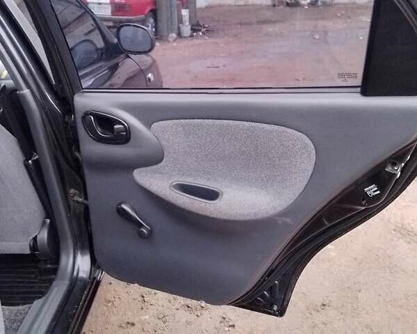 Черный Дэу Сенс, объемом двигателя 1.3 л и пробегом 238 тыс. км за 1800 $, фото 5 на Automoto.ua