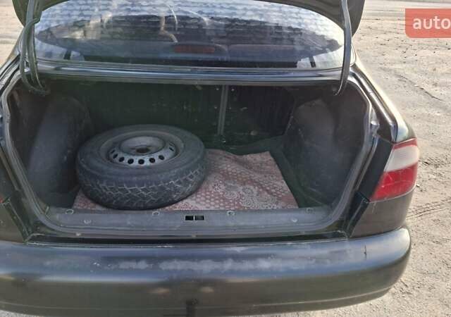 Черный Дэу Сенс, объемом двигателя 1.3 л и пробегом 454 тыс. км за 900 $, фото 5 на Automoto.ua