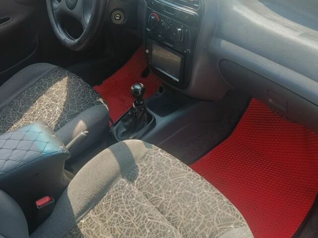 Черный Дэу Сенс, объемом двигателя 1.5 л и пробегом 280 тыс. км за 1000 $, фото 2 на Automoto.ua