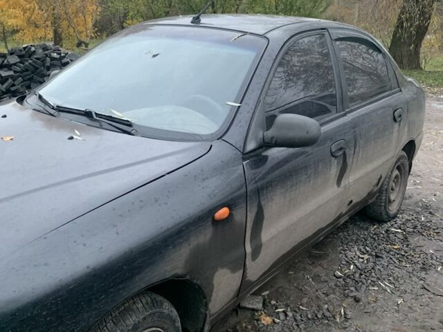 Чорний Деу Сенс, об'ємом двигуна 1.3 л та пробігом 225 тис. км за 690 $, фото 1 на Automoto.ua