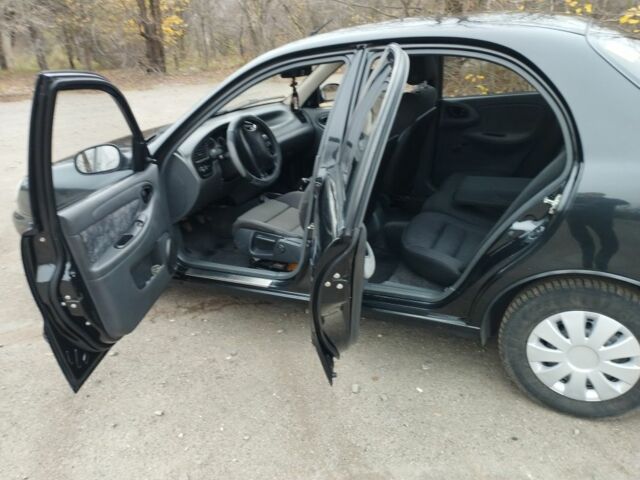 Черный Дэу Сенс, объемом двигателя 1.4 л и пробегом 90 тыс. км за 3200 $, фото 5 на Automoto.ua