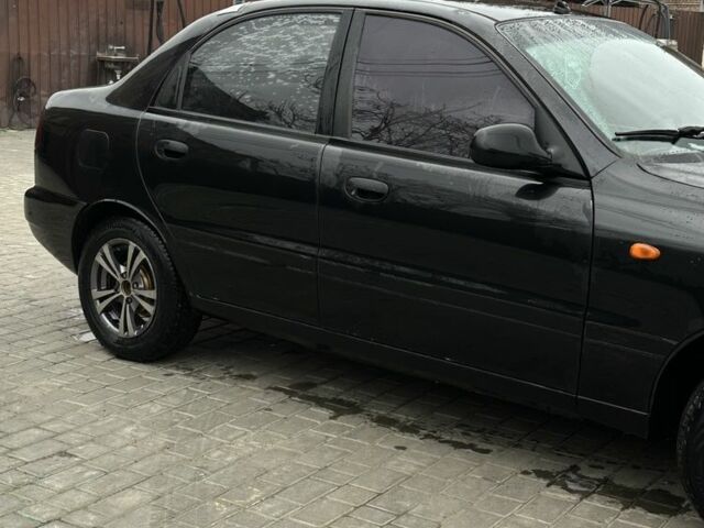 Чорний Деу Сенс, об'ємом двигуна 1.6 л та пробігом 218 тис. км за 2600 $, фото 3 на Automoto.ua