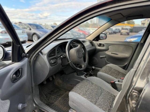 Черный Дэу Сенс, объемом двигателя 1.5 л и пробегом 209 тыс. км за 1100 $, фото 6 на Automoto.ua