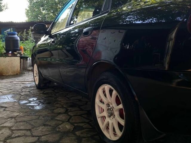 Черный Дэу Сенс, объемом двигателя 1.6 л и пробегом 2 тыс. км за 2550 $, фото 1 на Automoto.ua