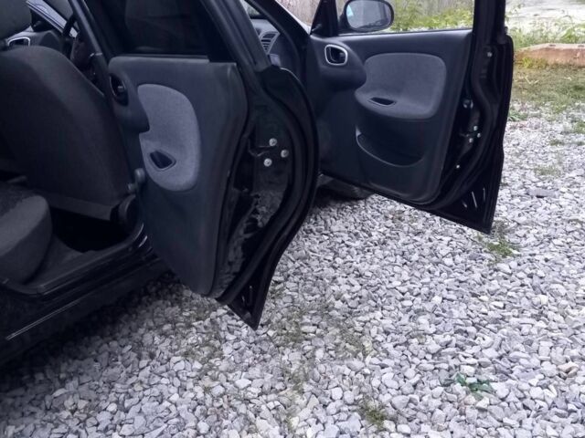 Деу Сенс 2008 у Чорткові на Automoto.ua Чорний Деу Сенс, об'ємом двигуна 1.5 л та пробігом 170 тис. км за 2850 $, фото 4 на Automoto.ua