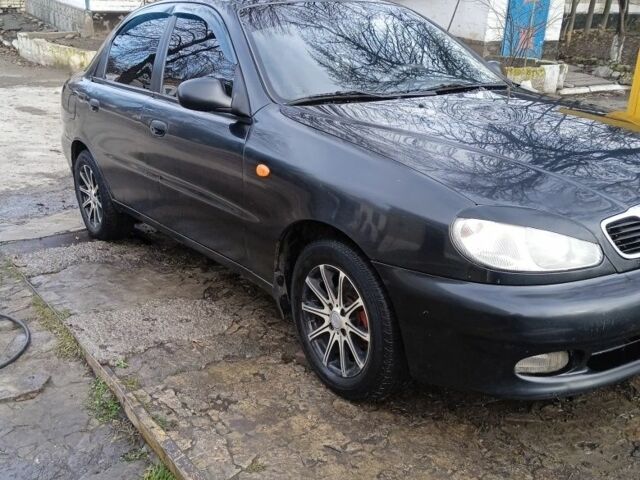 Черный Дэу Сенс, объемом двигателя 1.5 л и пробегом 258 тыс. км за 2300 $, фото 1 на Automoto.ua