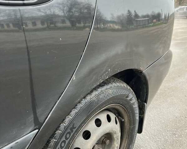 Чорний Деу Сенс, об'ємом двигуна 1.5 л та пробігом 200 тис. км за 1657 $, фото 3 на Automoto.ua