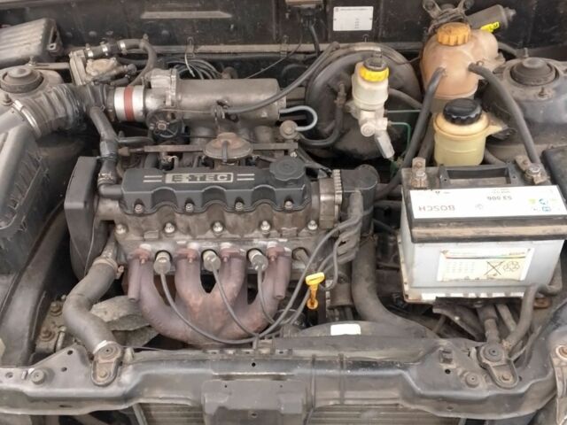 Чорний Деу Сенс, об'ємом двигуна 1.5 л та пробігом 230 тис. км за 2000 $, фото 7 на Automoto.ua