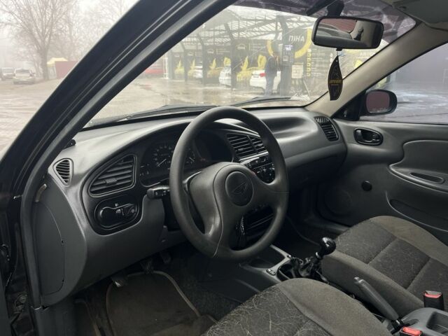 Черный Дэу Сенс, объемом двигателя 1.4 л и пробегом 193 тыс. км за 2200 $, фото 5 на Automoto.ua