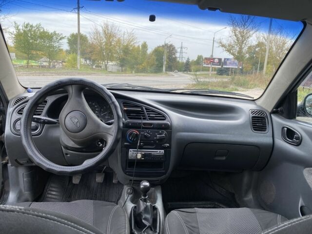 Черный Дэу Сенс, объемом двигателя 1.5 л и пробегом 300 тыс. км за 2300 $, фото 7 на Automoto.ua