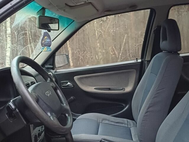 Черный Дэу Сенс, объемом двигателя 1.6 л и пробегом 250 тыс. км за 1250 $, фото 3 на Automoto.ua