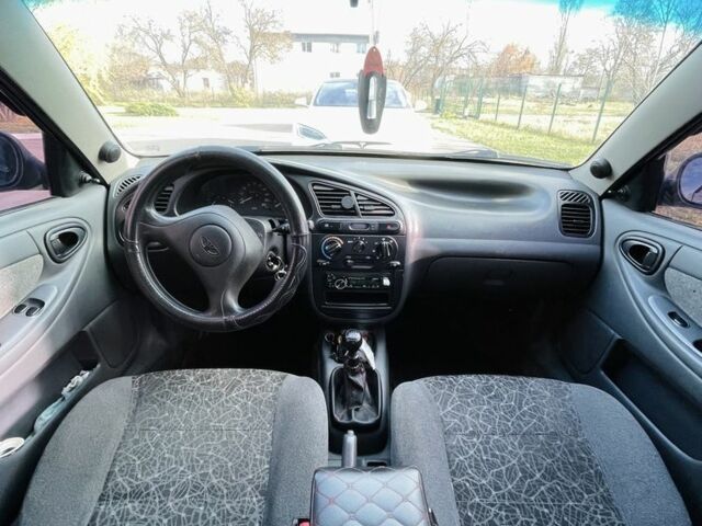 Черный Дэу Сенс, объемом двигателя 1.6 л и пробегом 326 тыс. км за 2700 $, фото 4 на Automoto.ua