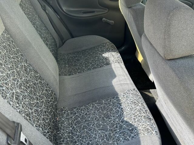 Черный Дэу Сенс, объемом двигателя 1.5 л и пробегом 205 тыс. км за 2050 $, фото 4 на Automoto.ua