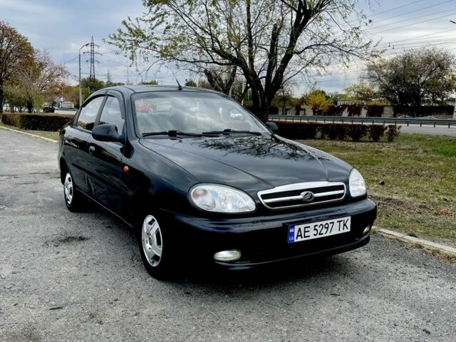 Черный Дэу Сенс, объемом двигателя 1.5 л и пробегом 205 тыс. км за 2800 $, фото 1 на Automoto.ua