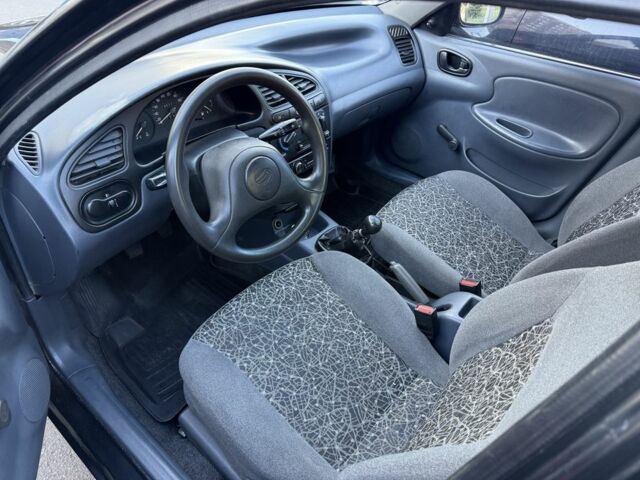 Чорний Деу Сенс, об'ємом двигуна 1.5 л та пробігом 196 тис. км за 2000 $, фото 4 на Automoto.ua