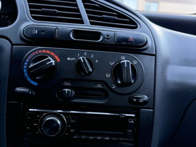 Чорний Деу Сенс, об'ємом двигуна 1.5 л та пробігом 196 тис. км за 2000 $, фото 7 на Automoto.ua