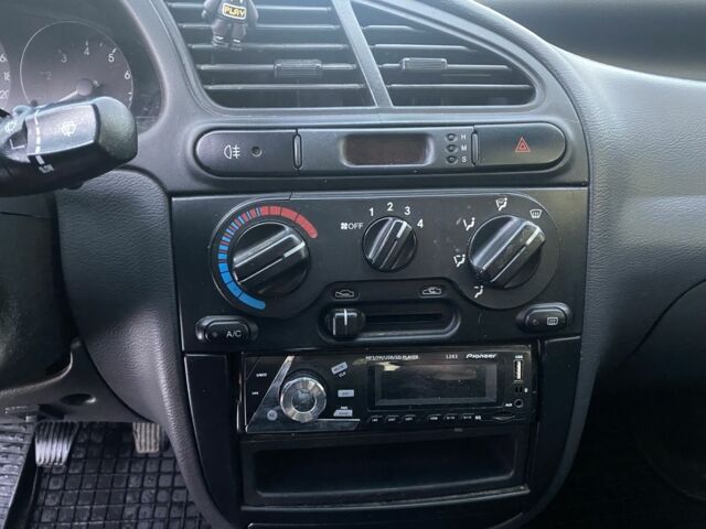 Черный Дэу Сенс, объемом двигателя 1.5 л и пробегом 180 тыс. км за 3000 $, фото 12 на Automoto.ua