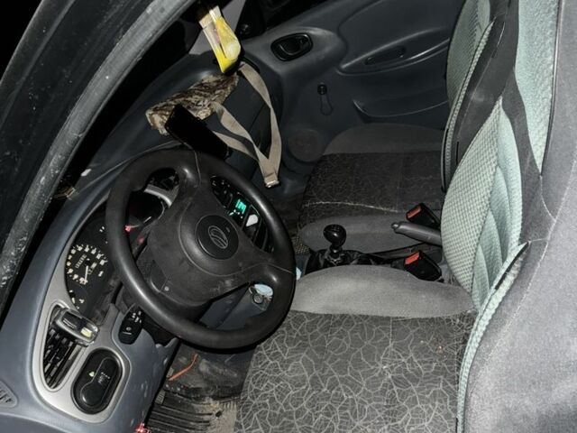 Чорний Деу Сенс, об'ємом двигуна 1.3 л та пробігом 80 тис. км за 1400 $, фото 5 на Automoto.ua