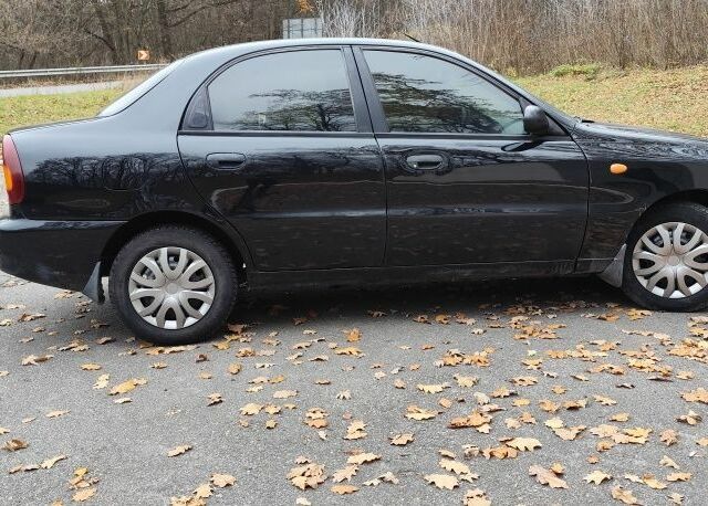 Черный Дэу Сенс, объемом двигателя 1.5 л и пробегом 200 тыс. км за 2450 $, фото 6 на Automoto.ua