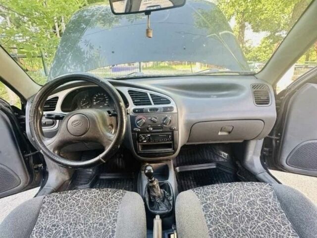 Черный Дэу Сенс, объемом двигателя 1.3 л и пробегом 200 тыс. км за 2500 $, фото 3 на Automoto.ua