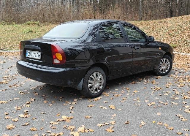 Черный Дэу Сенс, объемом двигателя 1.5 л и пробегом 200 тыс. км за 2450 $, фото 4 на Automoto.ua