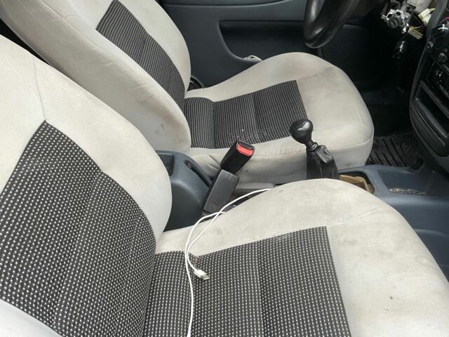 Чорний Деу Сенс, об'ємом двигуна 1.5 л та пробігом 2 тис. км за 834 $, фото 4 на Automoto.ua