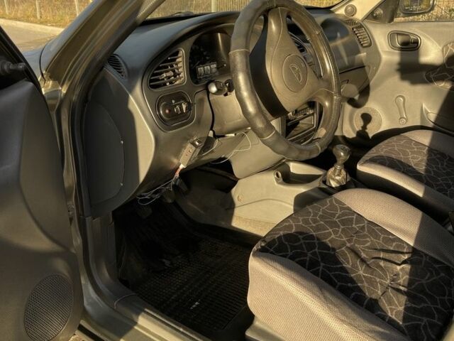 Деу Сенс 2003 у Вінниці на Automoto.ua Коричневий Деу Сенс, об'ємом двигуна 1.3 л та пробігом 250 тис. км за 1499 $, фото 4 на Automoto.ua